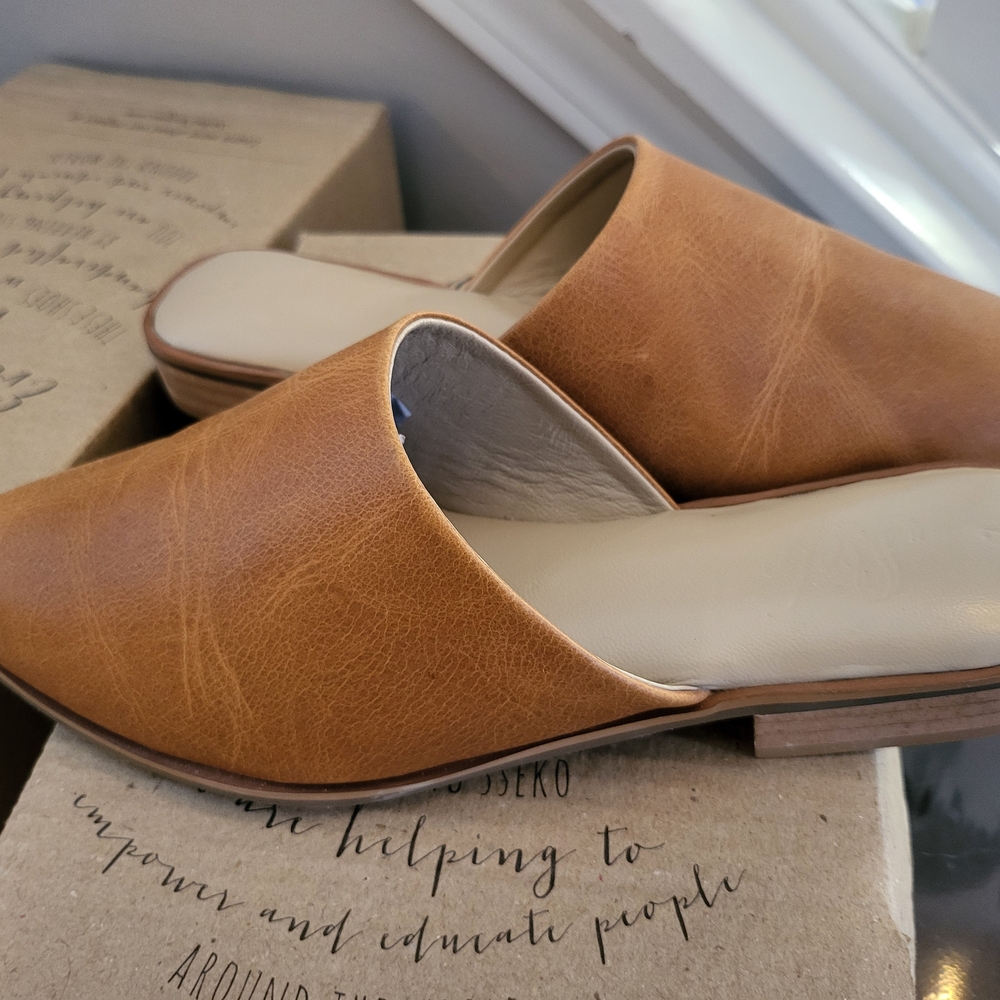 Sseko Designs Cloud Mules, size 7